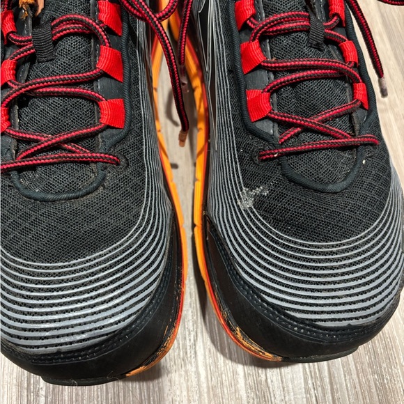 Sold - Picture 3 of 7